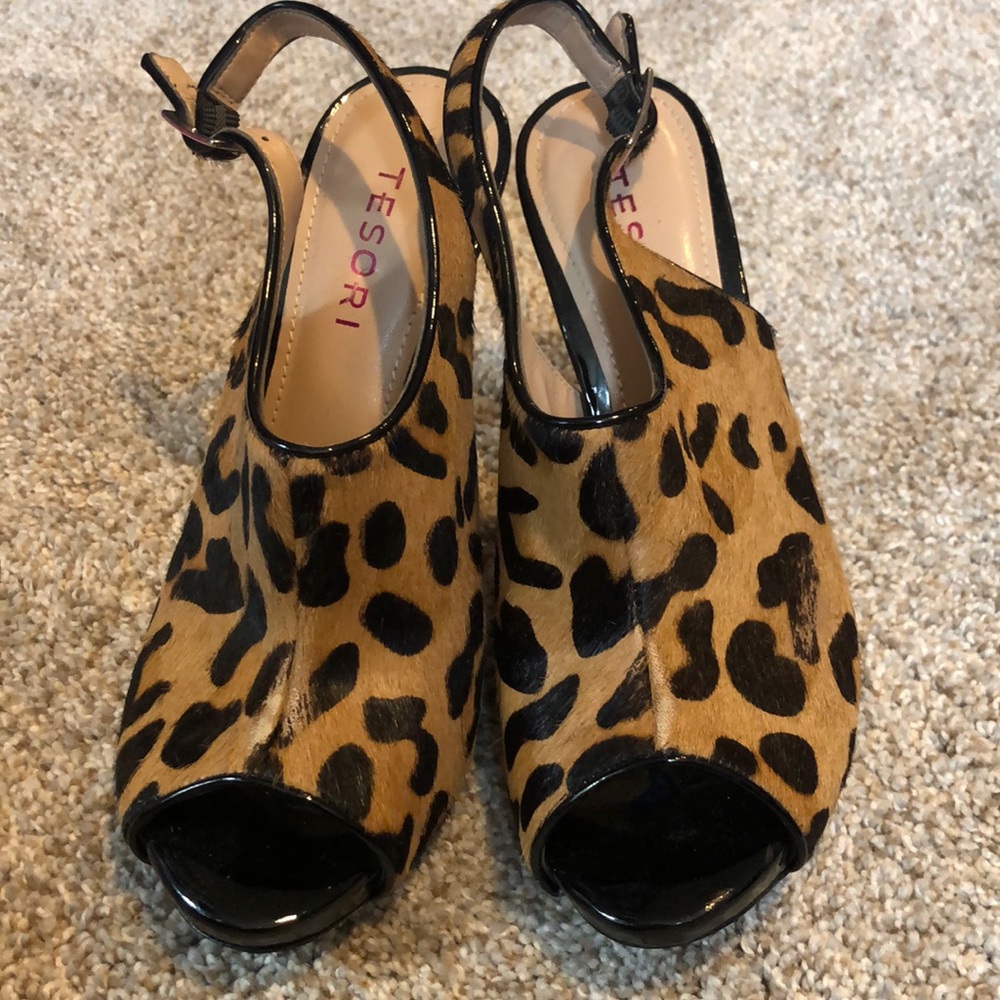 Must have leopard heels